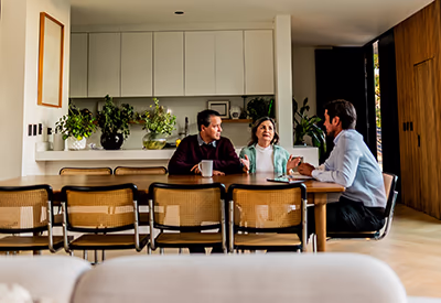 Travel Advisor meeting with customers