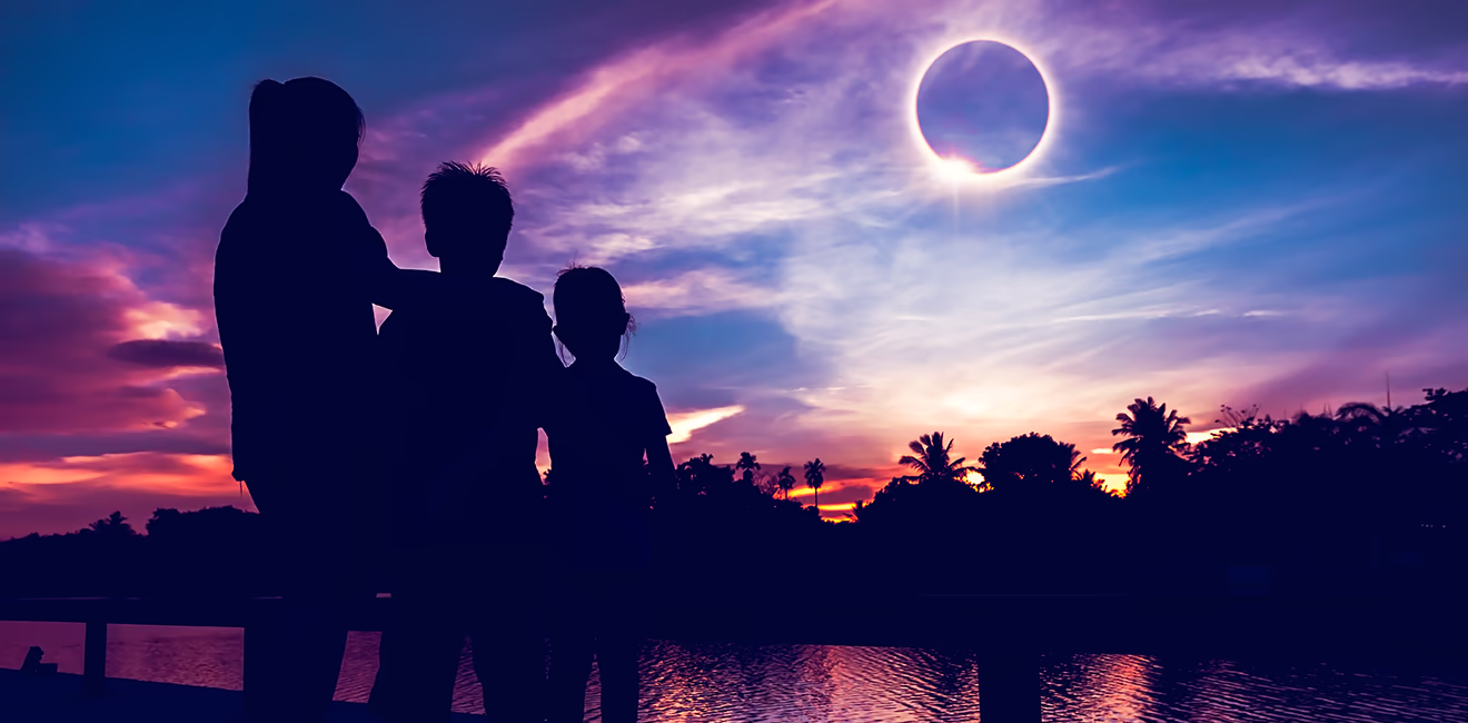 Travel to an eclipse viewing area